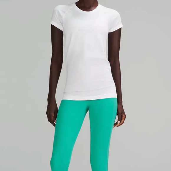 Lululemon Swiftly Tech Short-Sleeve Shirt 2.0 White 4 - Picture 1 of 2
